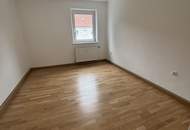 AB SOFORT: frisch sanierte, helle Single-Wohnung mit idealer Raumaufteilung in Steyr Münichholz! Gemütliche Wohnküche und separates Schlafzimmer versprechen höchsten Wohnkomfort!
