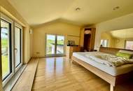 GROSSZÜGIGE VILLA IN BOCKFLIEß MIT 11 ZIMMER, POOL, DOPPELGARAGE UND WUNDERSCHÖNEM GARTEN