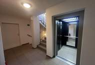 "Wohnung mit Balkon und Parkplatz"