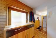 Geräumige 2,5-Zimmer-Wohnung mit KFZ-AP und Balkon!