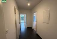 Wohnen im Grünen – Erdgeschoss mit Terrasse &amp; Gartenidylle