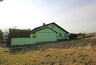 Gepflegtes Einfamilienhaus mit Wintergarten, Garage und Alarmanlage