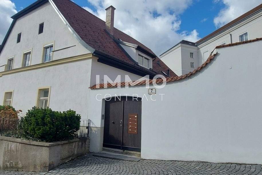 REIZENDE MIETWOHNUNG IN DER ALTSTADT VON KREMS! MIT SITZGELEGENHEIT IM FREIEN!, Wohnung-miete, 720,00,€, 3500 Krems an der Donau(Stadt)