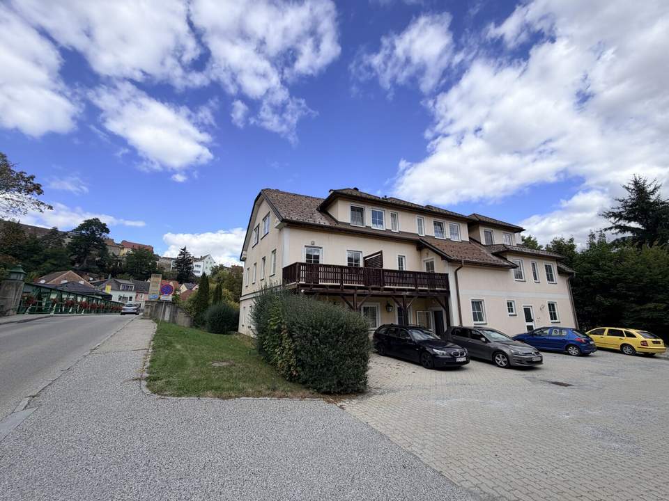 Pazifiziertes Zinshaus in Waidhofen an der Thaya