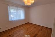 Neuwertige Doppelhaushälfte mit Carport und PV-Anlage in Reichersdorf