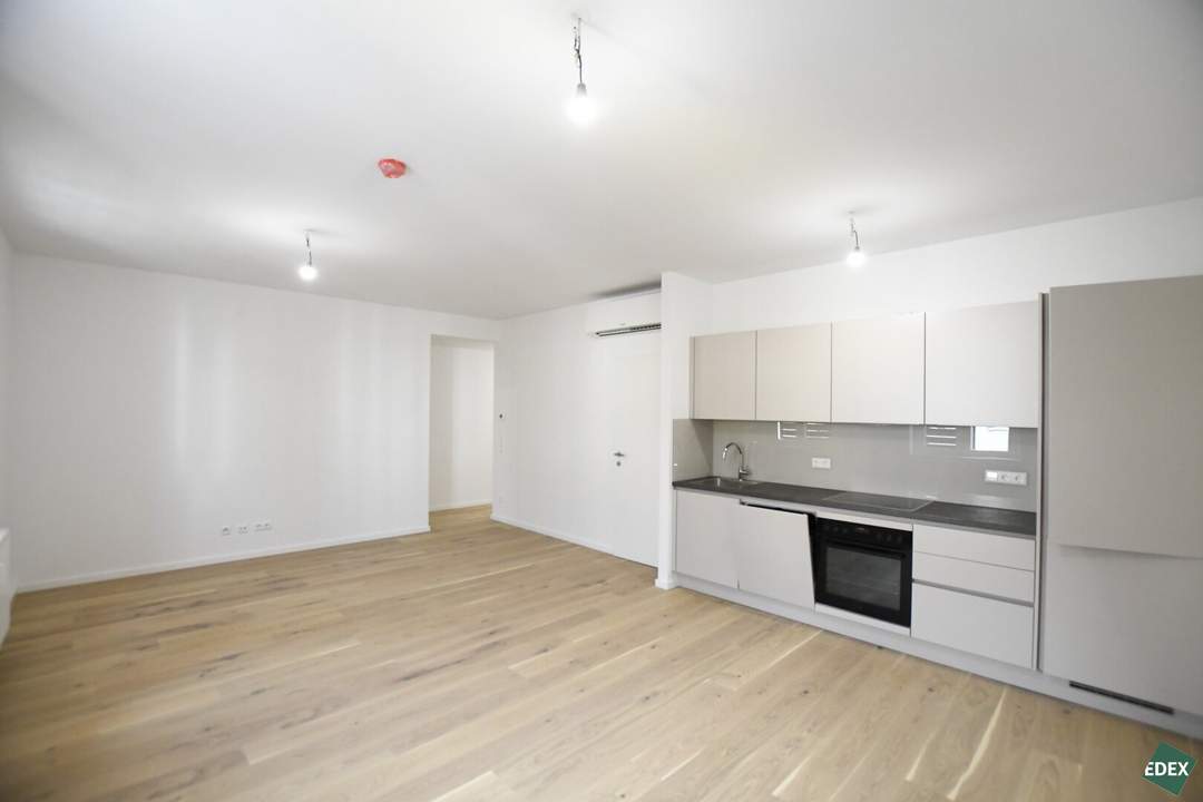 Erstbezug nach Sanierung: Schöne 2 Zimmer-Wohnung nahe Meidling Bahnhof