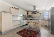 Einzigartige Landwirtschaft mit zwei Wohnhäusern, Wirtschaftsgebäuden, Wald- und Ackerflächen im Lavanttal