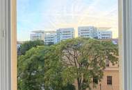 Altbau mit Charakter | 3 Zimmer, Fischgrätparkett und Grünblick am Apollopark