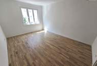 Das Zuhause, das die Stadt vergessen lässt! TOP saniert + Hofseitige Terrasse + Viel Grün + Viel Lebensqualität + Absolute Ruhelage + Ideale Raumaufteilung! Besser geht´s nicht! Nicht lange zögern...