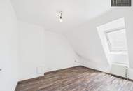 Bis Ende Oktober ohne Provision für den Käufer. Sanierte Dachgeschosswohnung mit Zustimmung für Balkonzubau und Stellplat