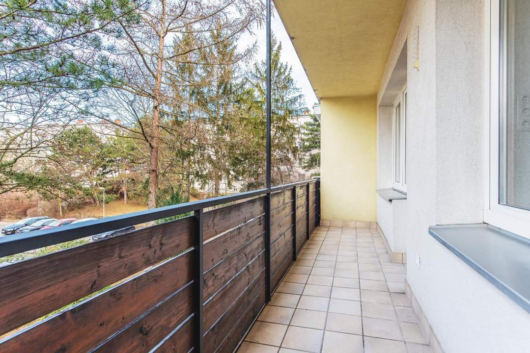 Hofruhelage mit Loggia und Parkplatz in Unterbaumgarten!