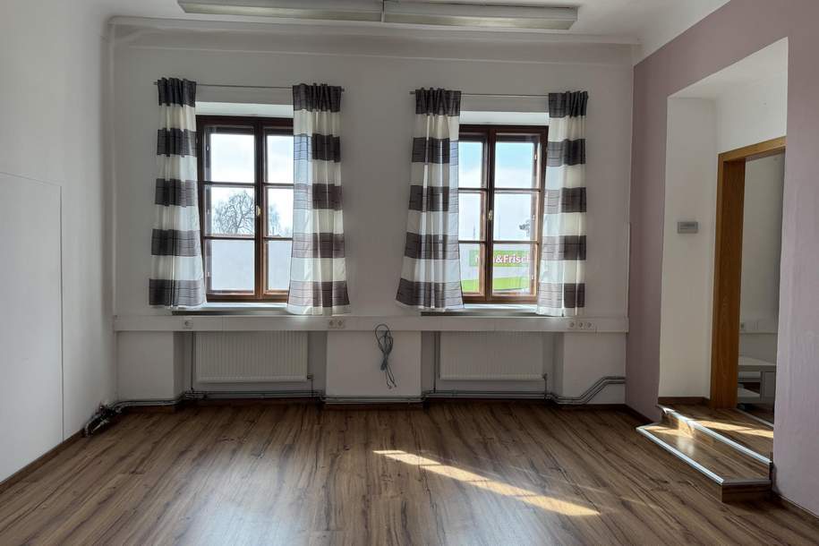Großzügige Büroräumlichkeiten, Gewerbeobjekt-miete, 996,00,€, 3800 Zwettl
