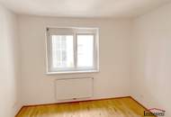 PÄRCHENHIT - Gut geschnittene 2-Zimmerwohnung mit großem Balkon