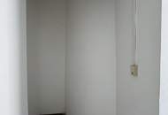 Zentrale Bürofläche mit 10 Zimmern und Stellplatz – ideal für Praxis oder Kanzlei