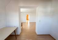Großzügiges Einfamilienhaus in Haag/NÖ mit Balkon, Terrasse & Garage – €320.000