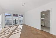 Luxuriöse Dachgeschosswohnung in toller Lage des 4. Bezirks mit schönem Ausblick über Wien