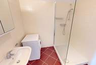 Neuwertige 2-Zimmer-Wohnung mit 19m² Dachterrasse und Fernblick