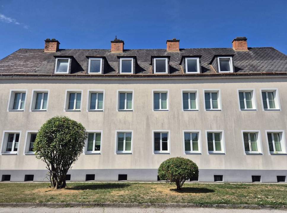Leistbare Wohnung mit schöner Küche und Gartenbereich in Wilhelmsburg – ab sofort!