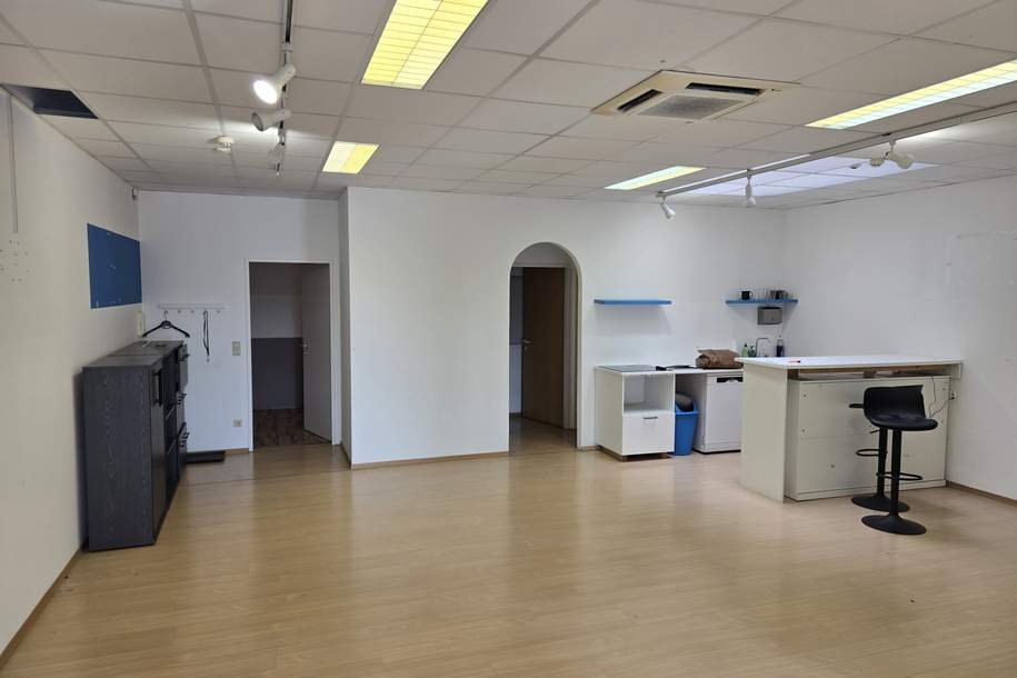 Attraktive 36m² oder 80m² große Büro- oder Geschäftsfläche im EK-West in Amstetten/Greinsfurth zu MIETEN, Gewerbeobjekt-miete, 1.016,00,€, 3300 Amstetten