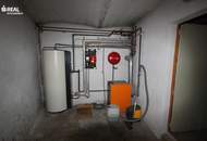 2120 Wolkersdorf, ehemaliges kleines Zinshaus auf Bauträgergrundstück mit Garage