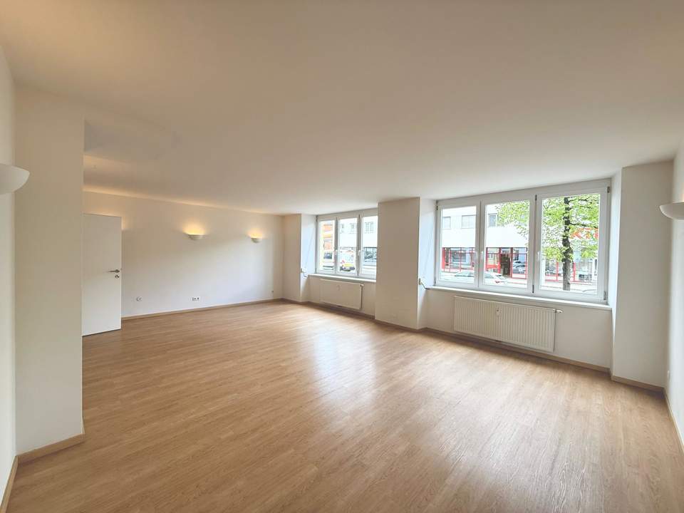 Klagenfurt - Rosentaler Straße: Gewerbefläche für Yoga, Massage, Therapie oder als Büro mit PKW Stellplätzen