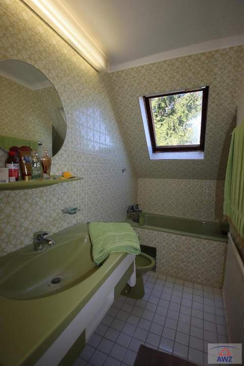 Günstiges, gemütliches Haus mit Keller in Traun!