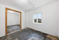 Erstbezug nach Renovierung (EG) und 26.849 m² Land (Tierhaltung erlaubt) !