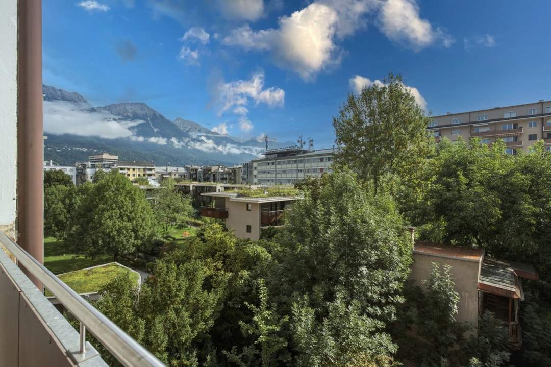 Altbauwohnung in Innsbruck-Wilten mit Loggia – nahe Uni & Klinik