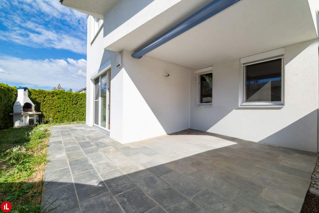 4-ZIMMER-GARTENWOHNUNG MIT POOL | KAMIN | LUFT-WÄRMEPUMPE & HOCHWERTIGE AUSSTATTUNG