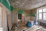 ** Sanierte 2-Zimmer-Altbau Wohnung mit Balkon in hofseitiger Lage - guter Lage **