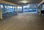 KFZ-Überdachter-Abstellplatz Schloss Traunegg T06