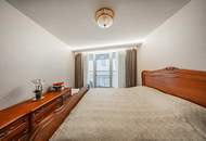 Helle möblierte 3 Zimmer Wohnung mit Loggia