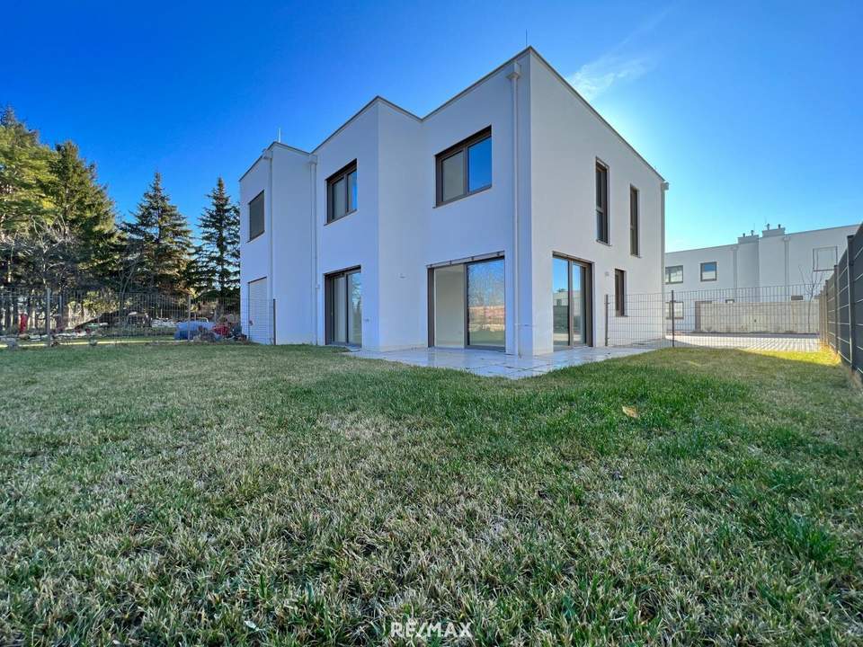 Neubau – Einfamilienhaus &amp; energieeffizient: 5‑Zimmer‑Haus mit Keller und 2 Stellplätzen