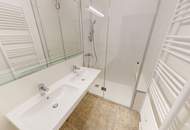 2-Zimmer-Wohnung mit großzügiger Loggia in saniertem Altbau