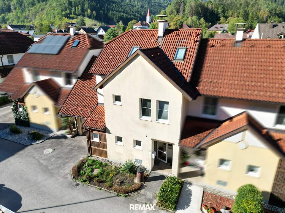 Viel Platz für die Familie – Reihenhaus mit Garten in Hohenberg