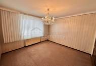 Ihr Traumhaus wartet auf Sie: Luxuriöse Eleganz in bester Lage, mit einem Baugrundstück !