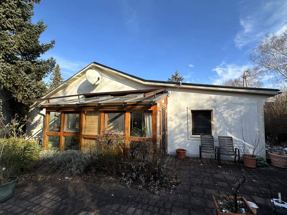 schönes massives Ferienhaus auf großem Pachtgrundstück zu verkaufen