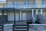 Drei moderne Reihenhäuser mit 4 Schlafzimmern, Garten, Garage und Carport – Erstbezug in Rennersdorf