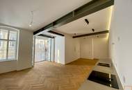 WIEN MITTE: Charmante, generalsanierte 4 Zimmer Altbauwohnung mit großzügiger Loggia