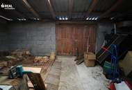 Gepflegtes Landhaus mit Carport, Nebengebäude, Garten und uneinsehbarem Innenhof