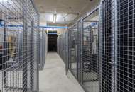 "Helles Dachgeschoss, Garage, Klima nähe U1"