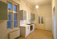 Viel Platz für die Familie oder WG: 4-Zimmer-Altbau-Wohnung im Hundertwasserviertel