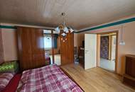 Gepflegtes Haus mit Stadel und Nebenräumen