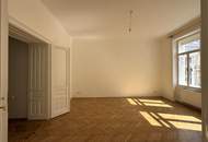Altbau-Büro / 5-Zimmer mit Balkon - UNBEFRISTET // Period-Office / 5-Rooms with Balcony - UNLIMITED LEASE //