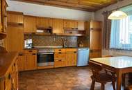 ***OPEN HOUSE, Freitag, 14. November 2025 von 13 - 16 Uhr***Großzügiges Ein- oder Zweifamilienhaus in attraktiver und zentraler Lage