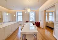 Luxuriously old building flat in magnificent old house near Servitenviertel & Lycée including garage!