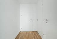 ERSTBEZUG >> bodentiefe Fenster in westseitiger Wohnung mit Loggia >> TOP LAGE