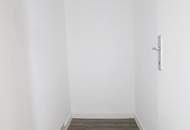 Helle, großzügig geschnittene 3-Zimmer Dachgeschoßwohnung mit Loggia!