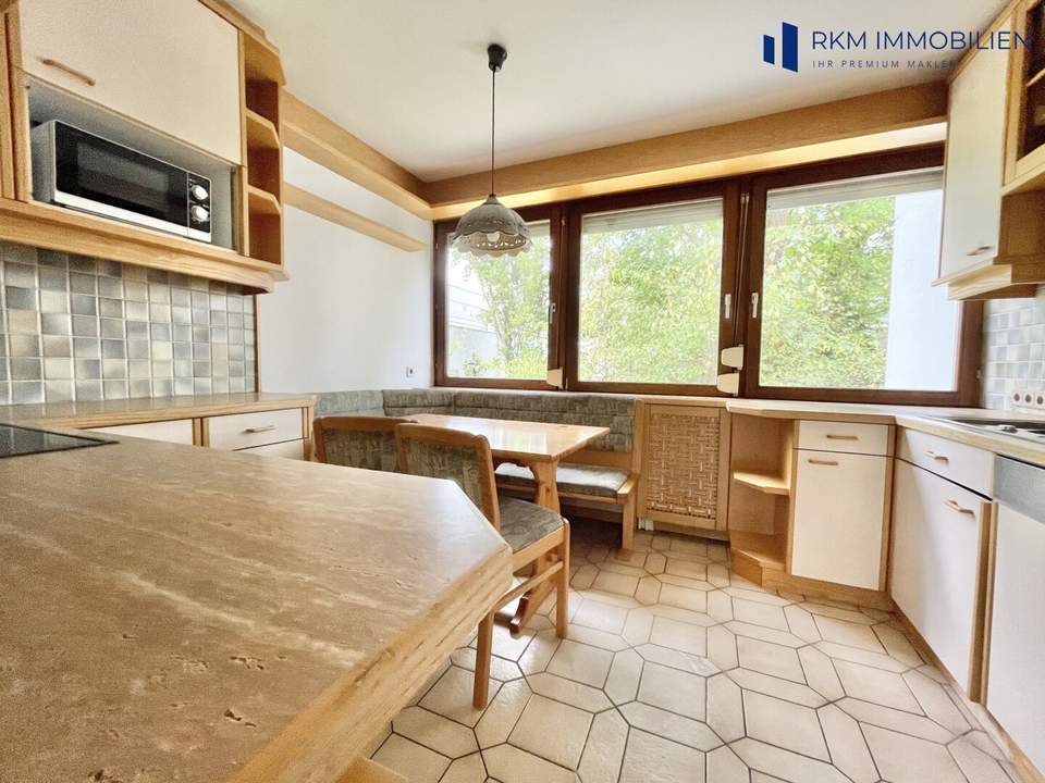 Ruhige helle 3-Zimmer-Wohnung mit Loggia