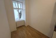 UNBEFRISTET - Hofseitige 2-Zimmer Altbauwohnung mit separater Küche und Kellerabteil in der Margaretenstraße